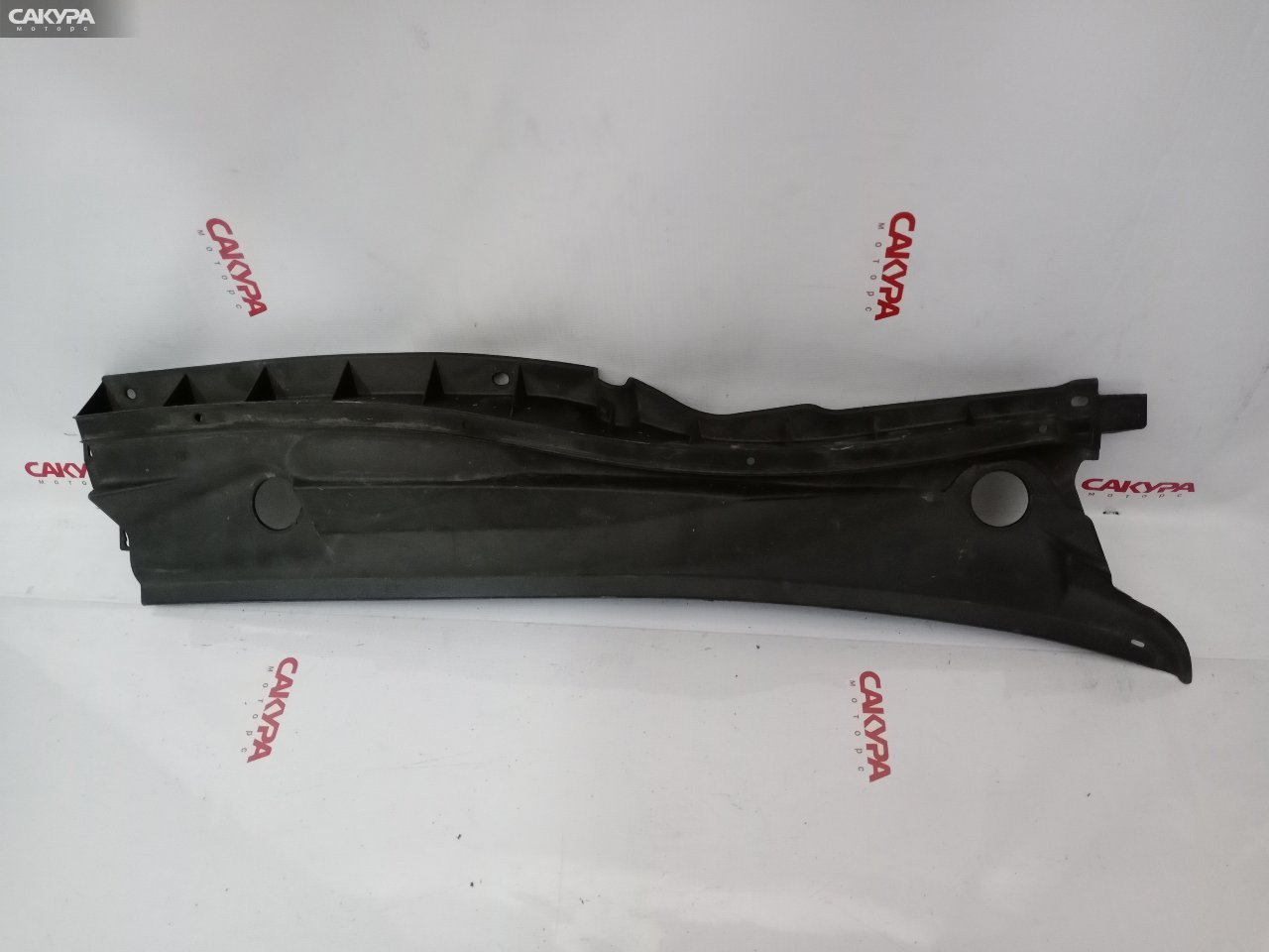 Решетка под лобовое стекло правая Toyota Allion ZZT240 1ZZ-FE: купить в Сакура Красноярск.