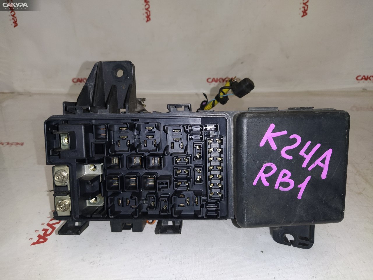 Блок реле и предохранителей Honda Odyssey RB1 K24A: купить в Сакура Красноярск.