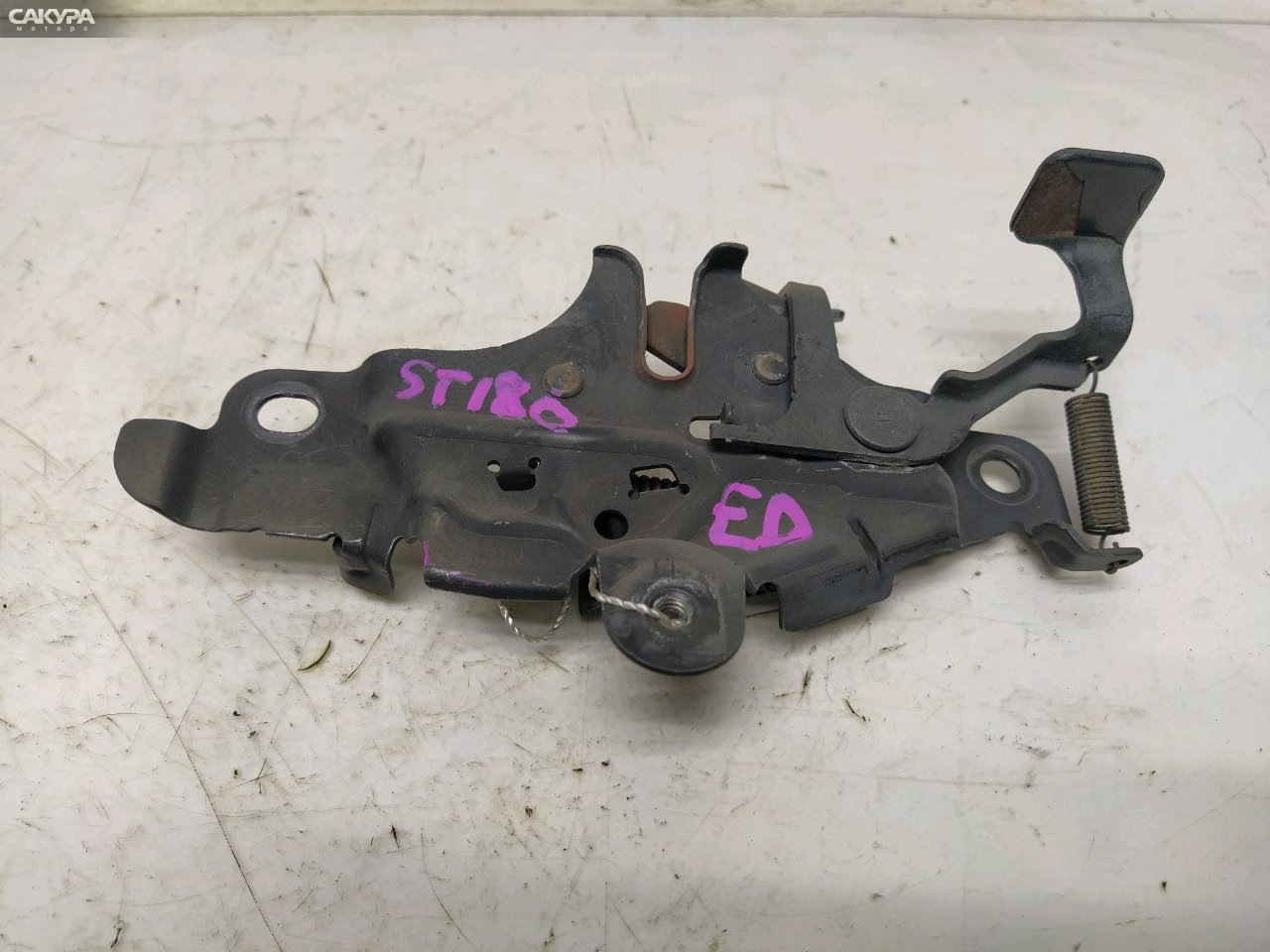 Замок капота Toyota Carina ED ST180: купить в Сакура Красноярск.