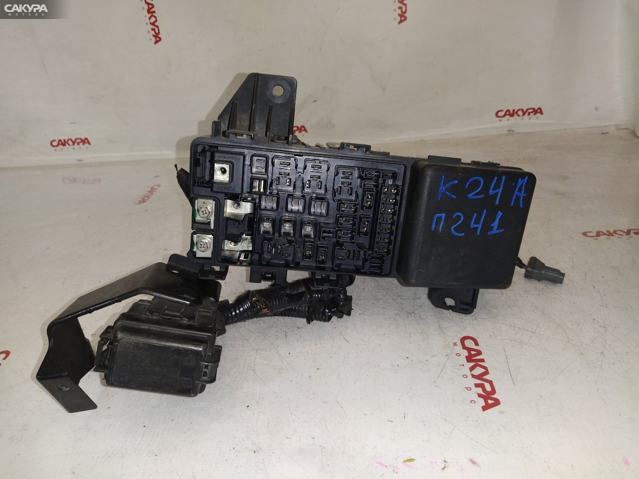 Блок реле и предохранителей Honda Odyssey RB1 K24A: купить в Сакура Красноярск.