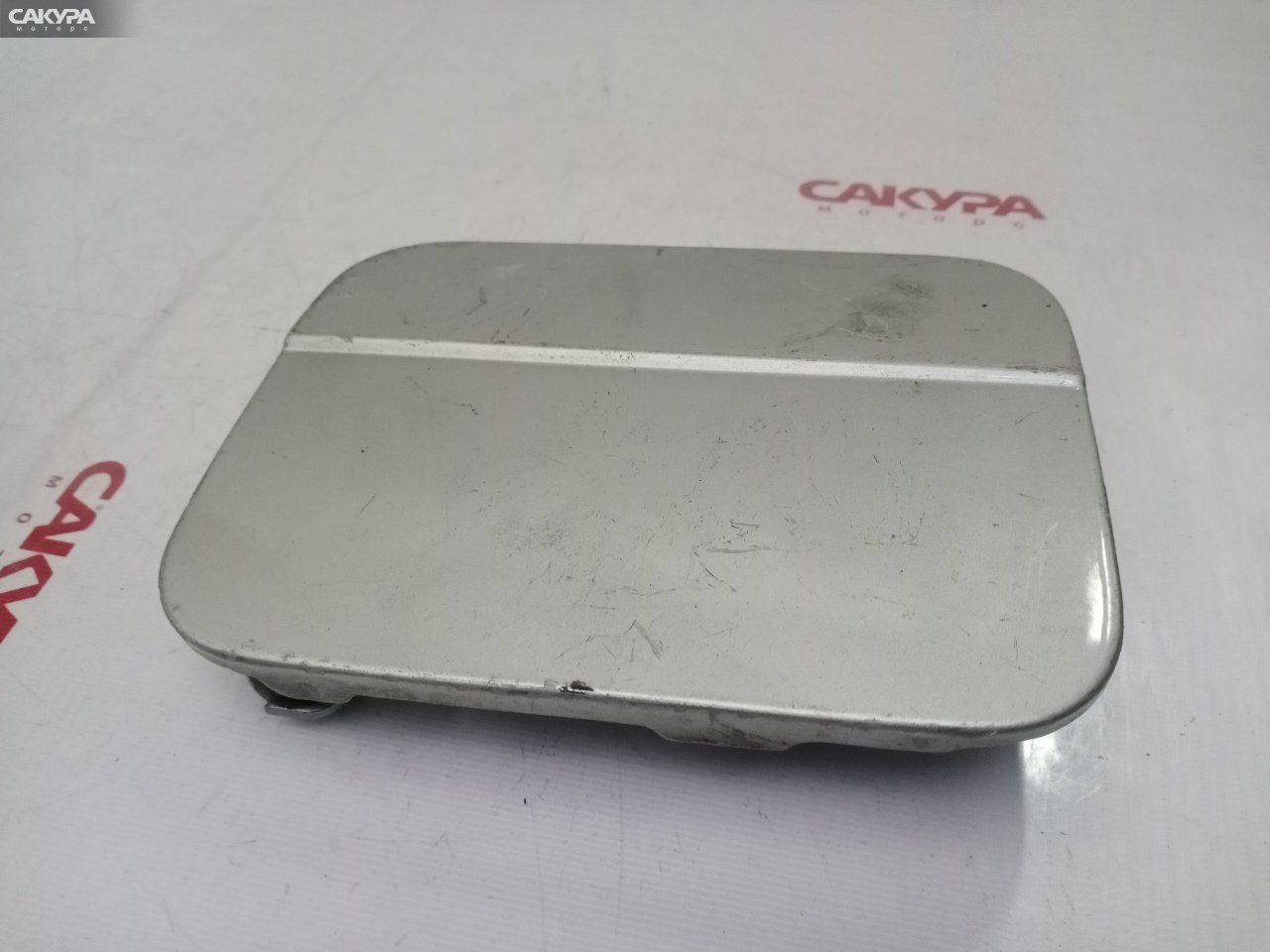 Лючок топливного бака Nissan Bluebird U12 CA16S: купить в Сакура Красноярск.