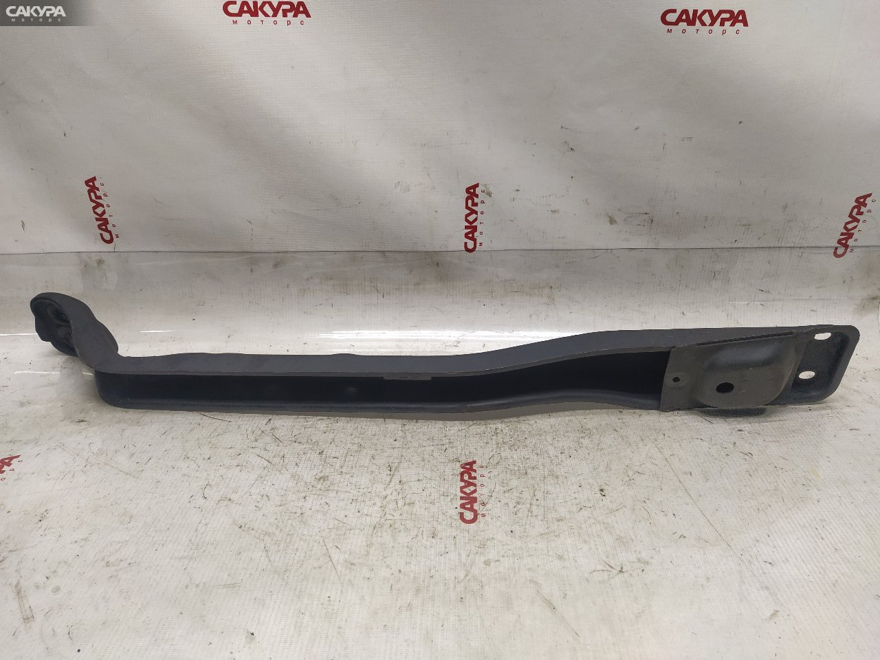Балка продольная передняя Nissan March K11 CG10DE: купить в Сакура Красноярск.