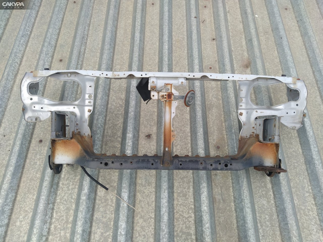 Рамка радиатора Nissan Pulsar FN14 GA15DS: купить в Сакура Красноярск.