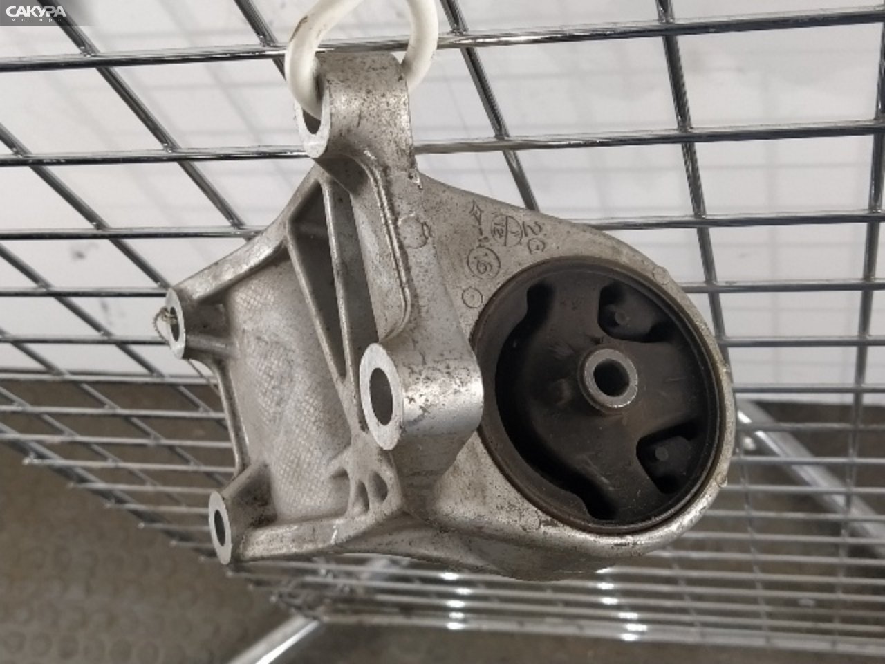 Подушка двигателя левая Nissan Sunny FB15 QG15DE: купить в Сакура Красноярск.