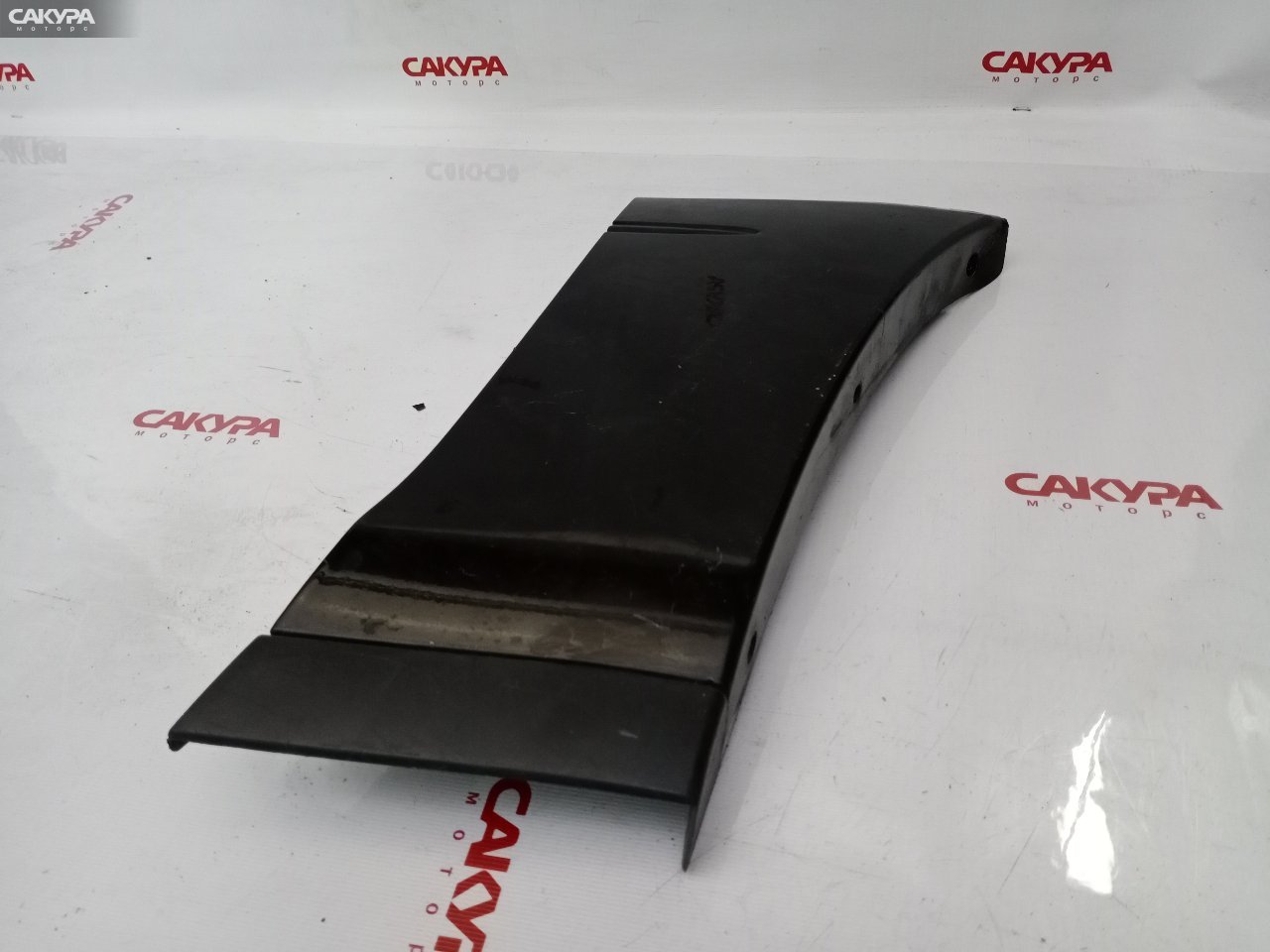 Накладка на крыло передняя правая Toyota Harrier MCU15W 1MZ-FE: купить в Сакура Красноярск.