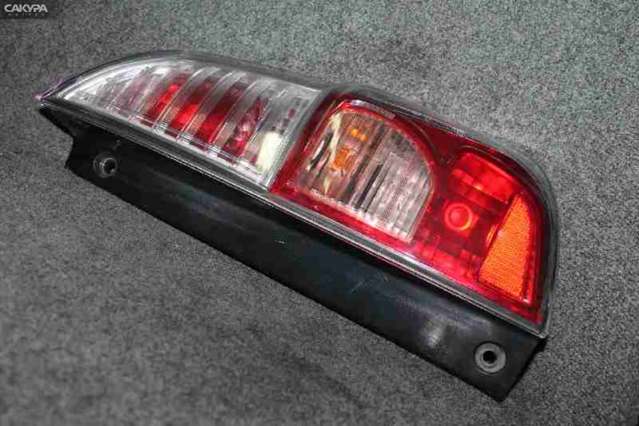 Фонарь стоп-сигнала правый Toyota Passo KGC10 220-51895: купить в Сакура Красноярск.