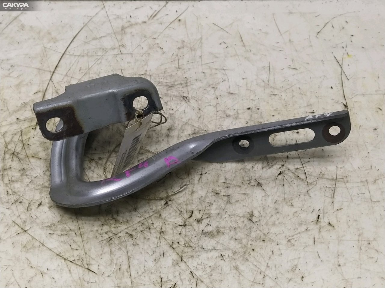 Кронштейн капота правый Honda Stepwgn RF4 K20A: купить в Сакура Красноярск.