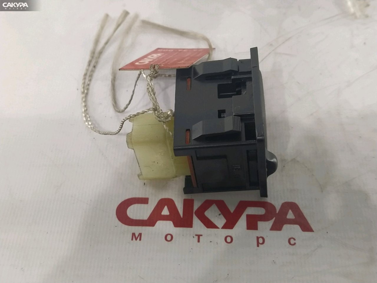 Блок управления зеркалами Toyota RAV4 SXA11G 3S-FE: купить в Сакура Красноярск.
