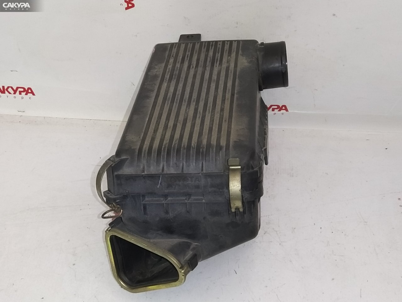 Корпус воздушного фильтра Toyota Carina ST190 4S-FE: купить в Сакура Красноярск.