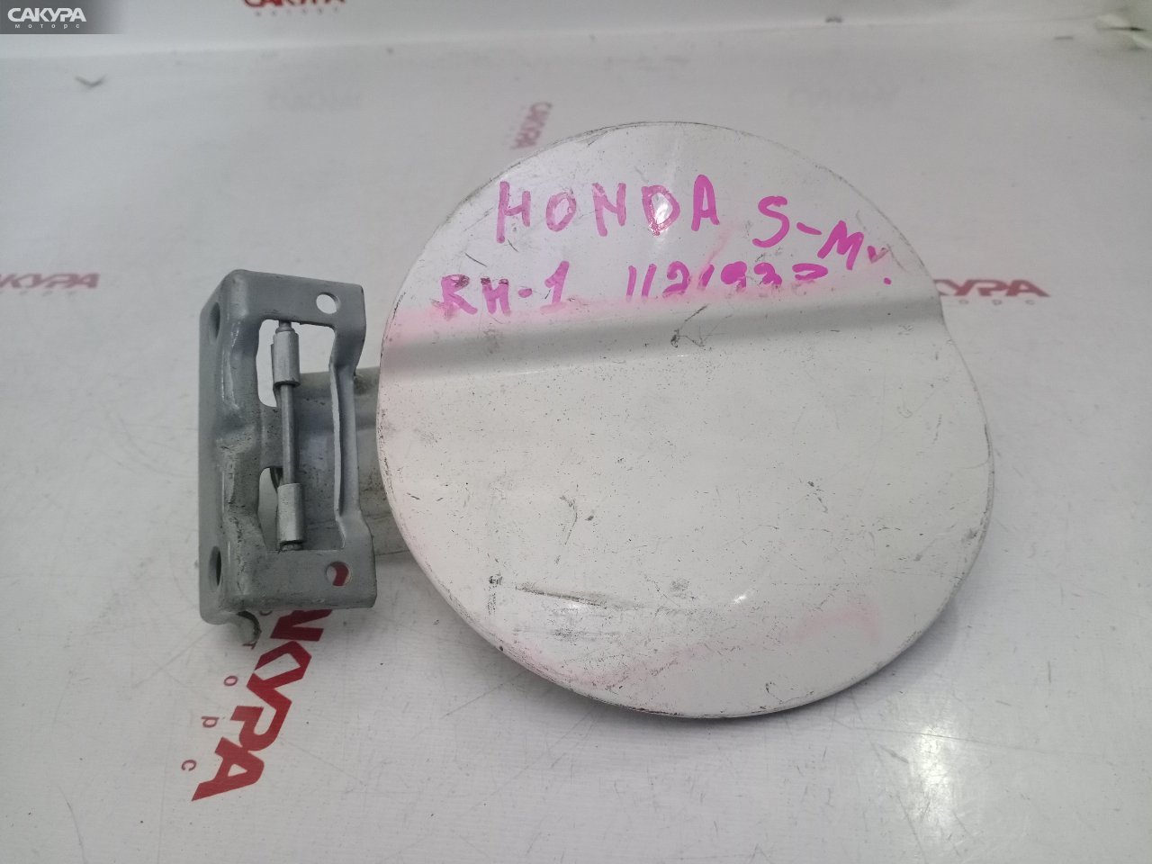 Лючок топливного бака Honda S-MX RH1 B20B: купить в Сакура Красноярск.