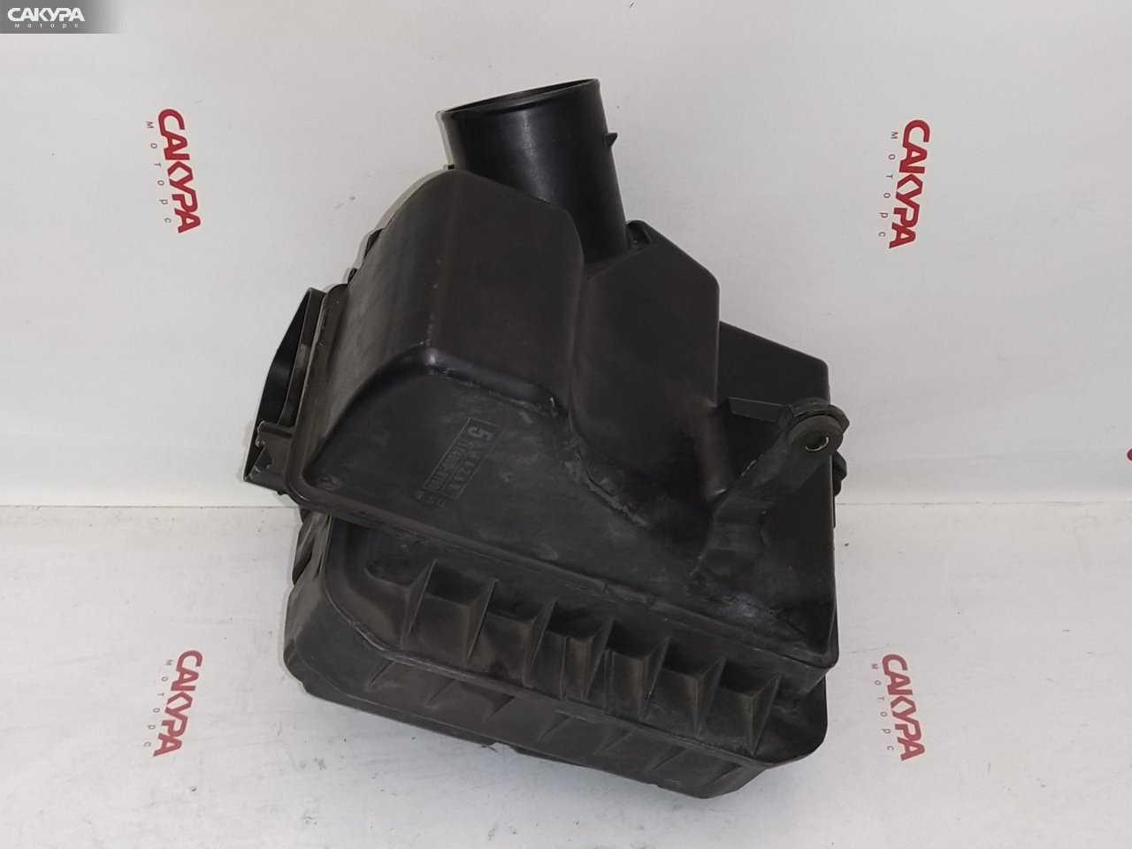 Корпус воздушного фильтра Toyota Crown JZS151 1JZ-GE: купить в Сакура Красноярск.