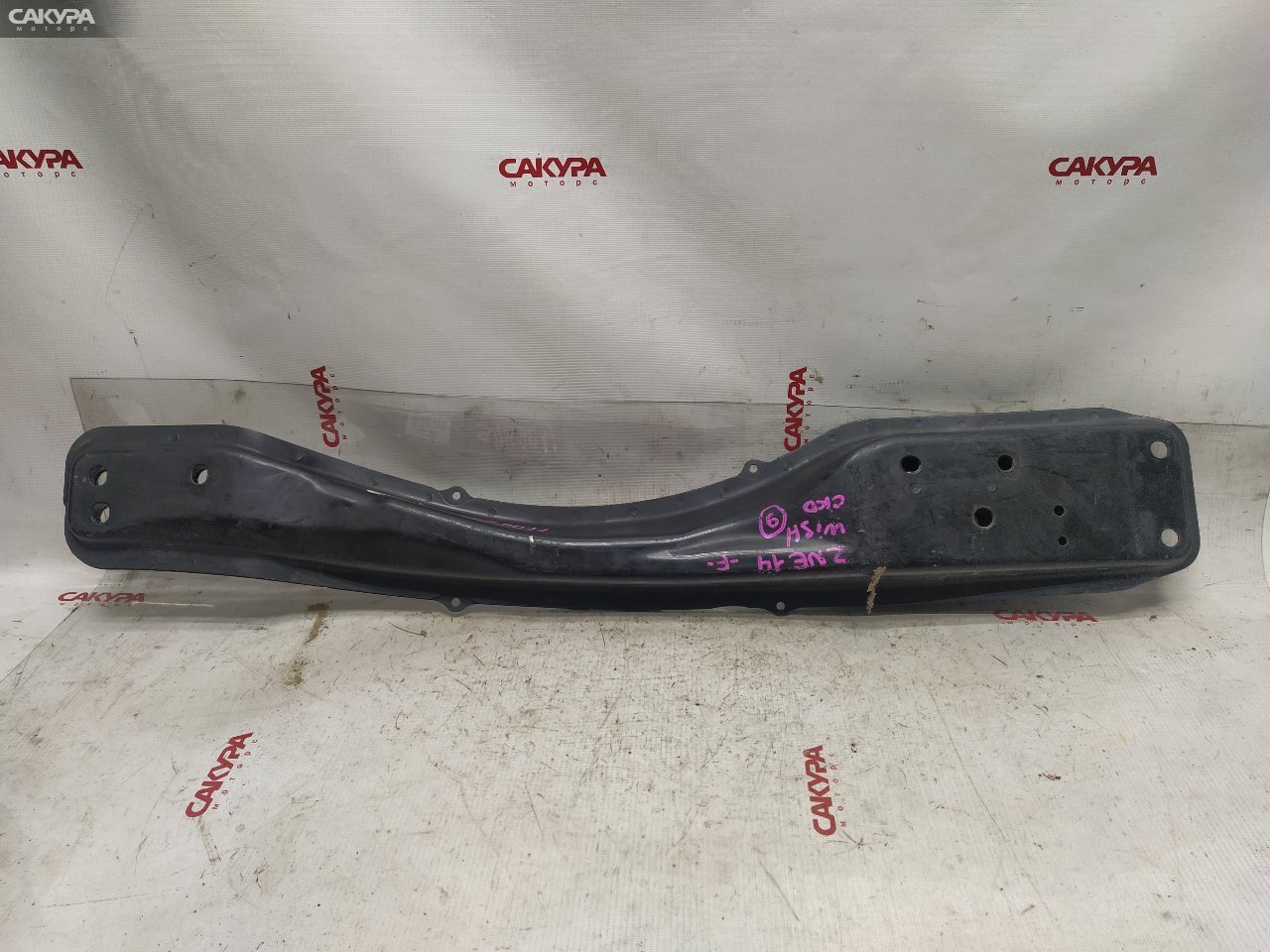 Балка продольная передняя Toyota Wish ZNE14G 1ZZ-FE: купить в Сакура Красноярск.