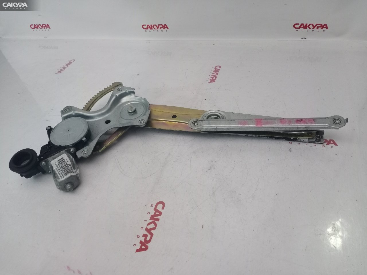 Стеклоподъемник передний левый Toyota Mark X GRX120 4GR-FSE: купить в Сакура Красноярск.