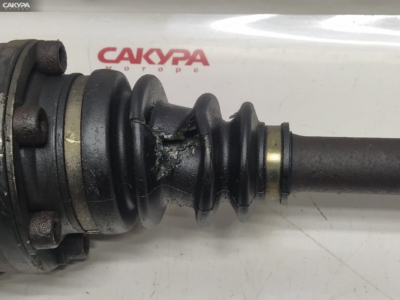 Привод задний правый Toyota Chaser JZX90 1JZ-GE: купить в Сакура Красноярск.