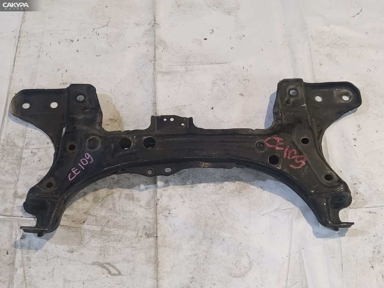 Балка поперечная передняя Toyota Corolla CE109V 2C: купить в Сакура Красноярск.