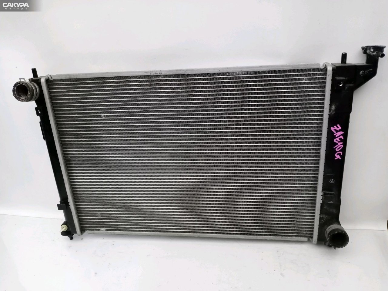 Радиатор двигателя Toyota Wish ZNE10G 1ZZ-FE: купить в Сакура Красноярск.