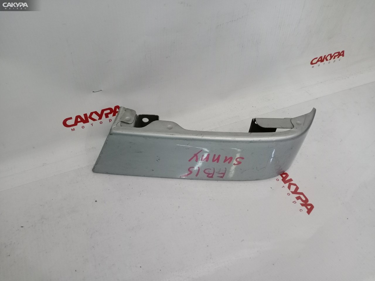 Планка под фонарь правая Nissan Sunny FB15 QG15DE: купить в Сакура Красноярск.