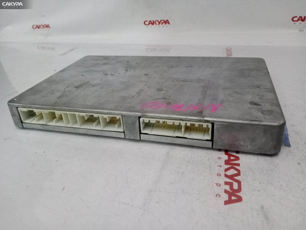 Блок управления ДВС Toyota Prius NHW10 1NZ-FXE: купить в Сакура Красноярск.