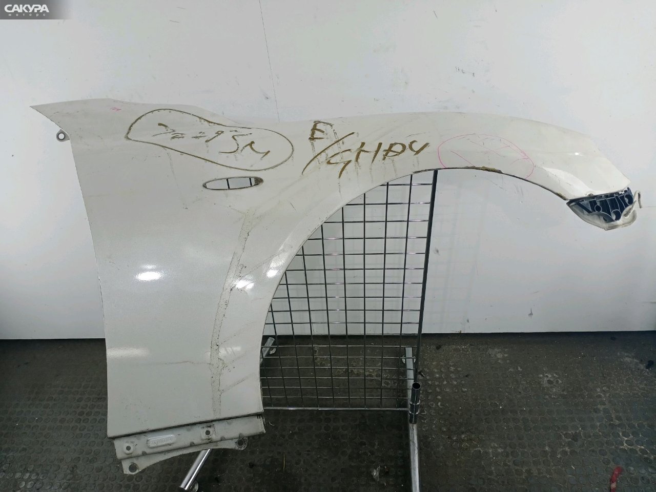 Крыло переднее правое Toyota Mark X GRX120 4GR-FSE: купить в Сакура Красноярск.