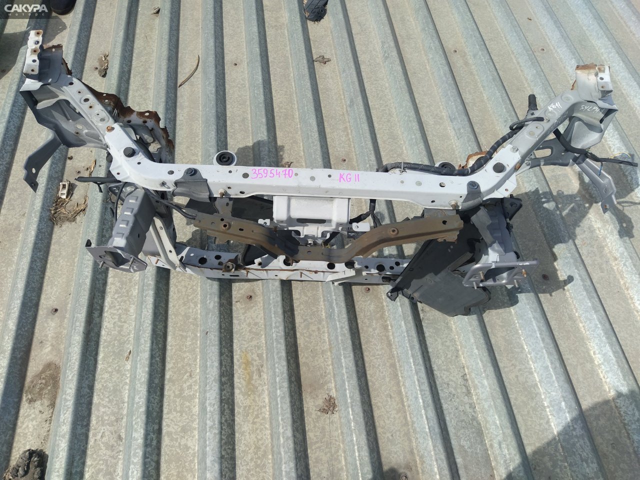 Рамка радиатора Nissan Bluebird Sylphy KG11 MR20DE: купить в Сакура Красноярск.