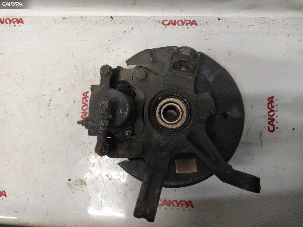 Ступица передняя левая Nissan Sunny FNB14 GA15DE: купить в Сакура Красноярск.