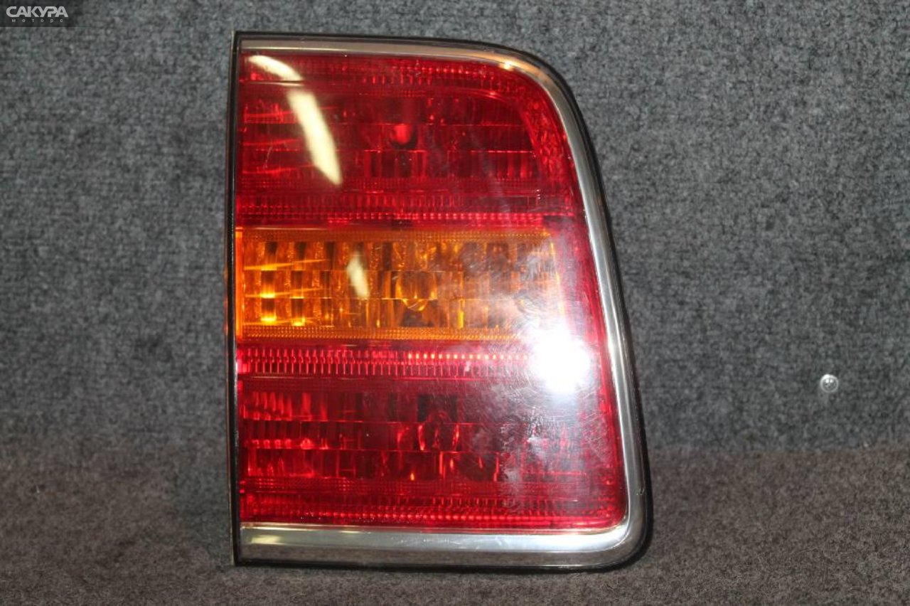 Фонарь вставка багажника левый Toyota Crown GS171W 31-23: купить в Сакура Красноярск.