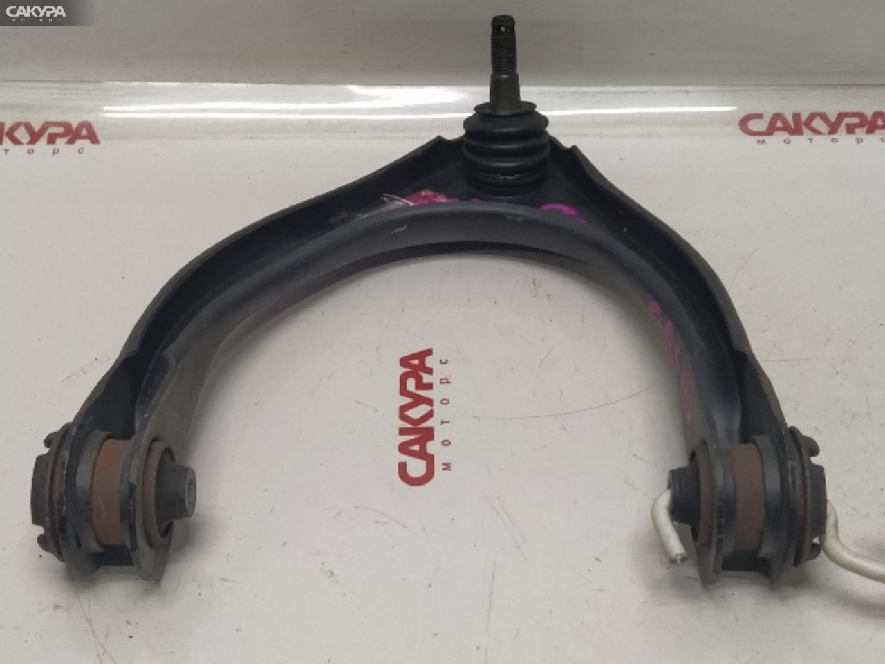Рычаг подвески верхний передний левый Toyota Crown GRS182 3GR-FSE: купить в Сакура Красноярск.