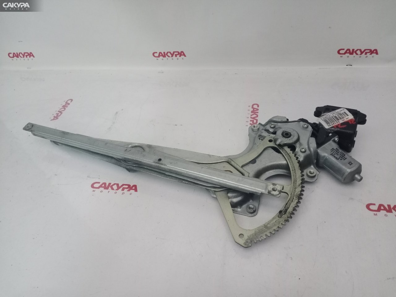 Стеклоподъемник передний левый Toyota Corolla Fielder ZRE142G 2ZR-FE: купить в Сакура Красноярск.