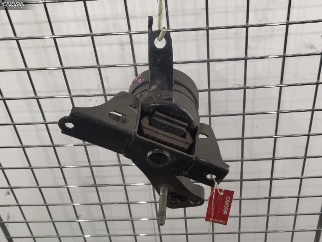Подушка двигателя правая Toyota Vitz SCP90 2SZ-FE: купить в Сакура Красноярск.
