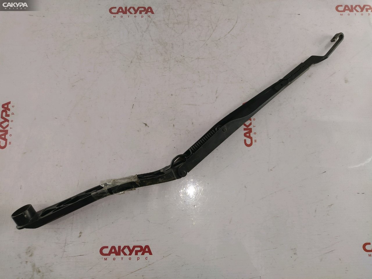 Держатель щетки стеклоочистителя передний правый Toyota Camry ACV40 2AZ-FE: купить в Сакура Красноярск.