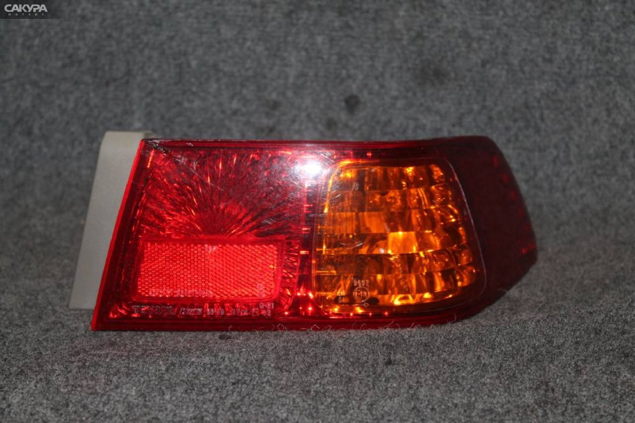 Фонарь стоп-сигнала правый Toyota Camry Gracia SXV20 33-49: купить в Сакура Красноярск.