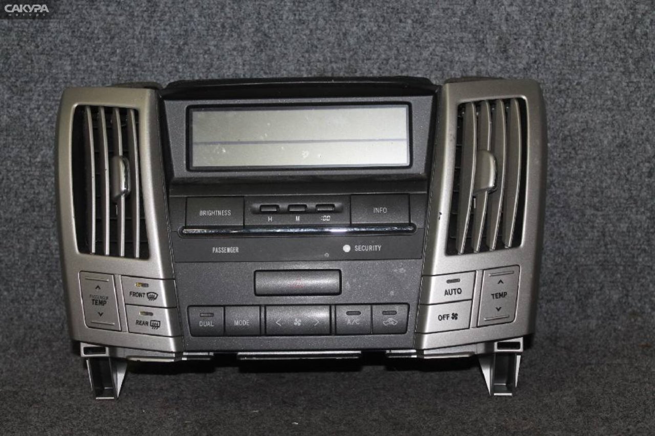 Блок управления климат-контролем Toyota Harrier ACU30W 2AZ-FE: купить в Сакура Красноярск.