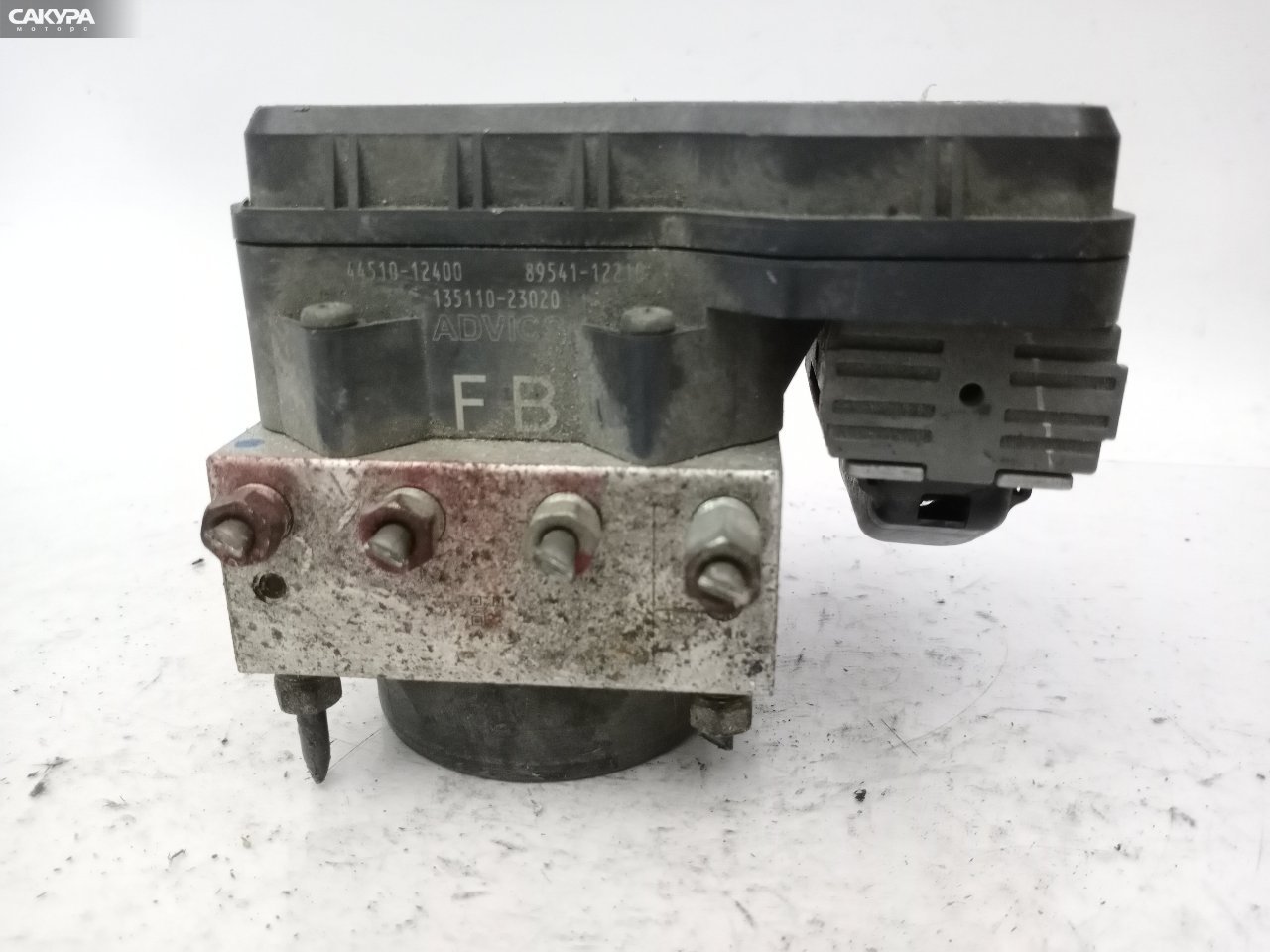 Блок ABS Toyota Auris ZRE152 2ZR-FE: купить в Сакура Красноярск.