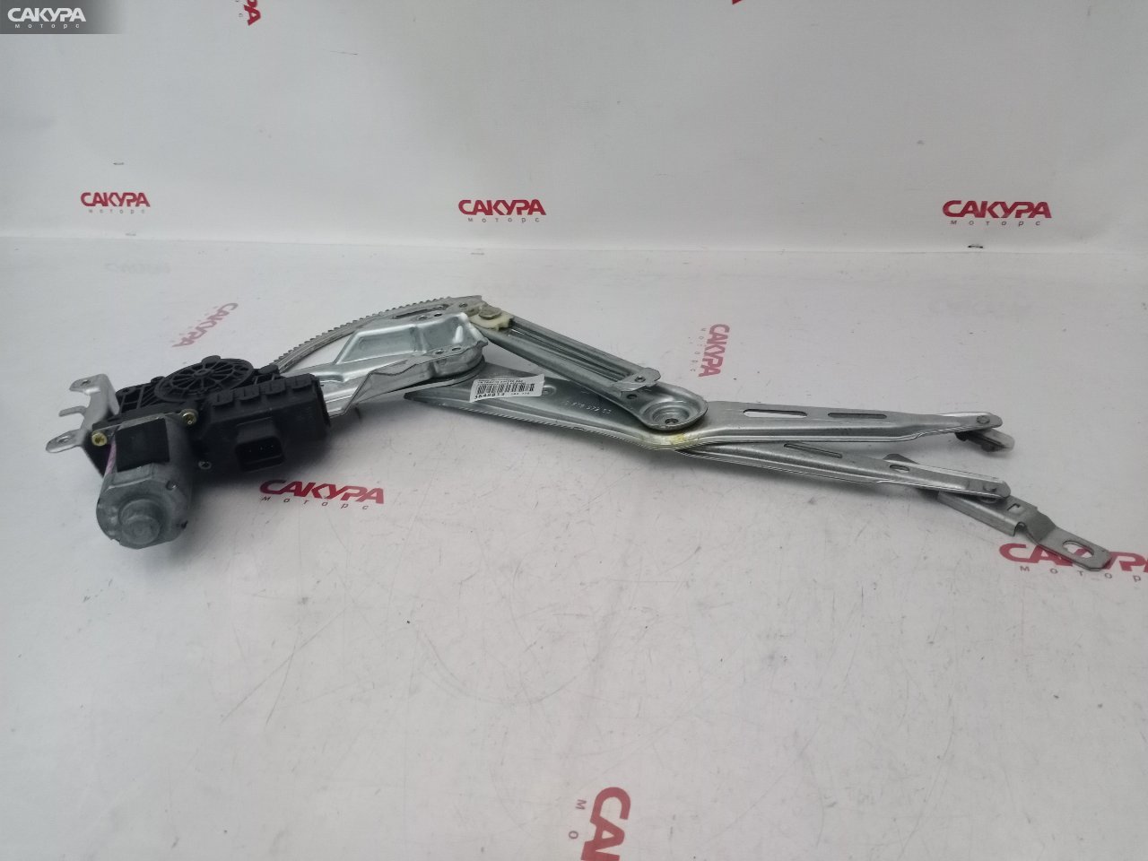 Стеклоподъемник передний правый Subaru Traviq XM220 Z22: купить в Сакура Красноярск.