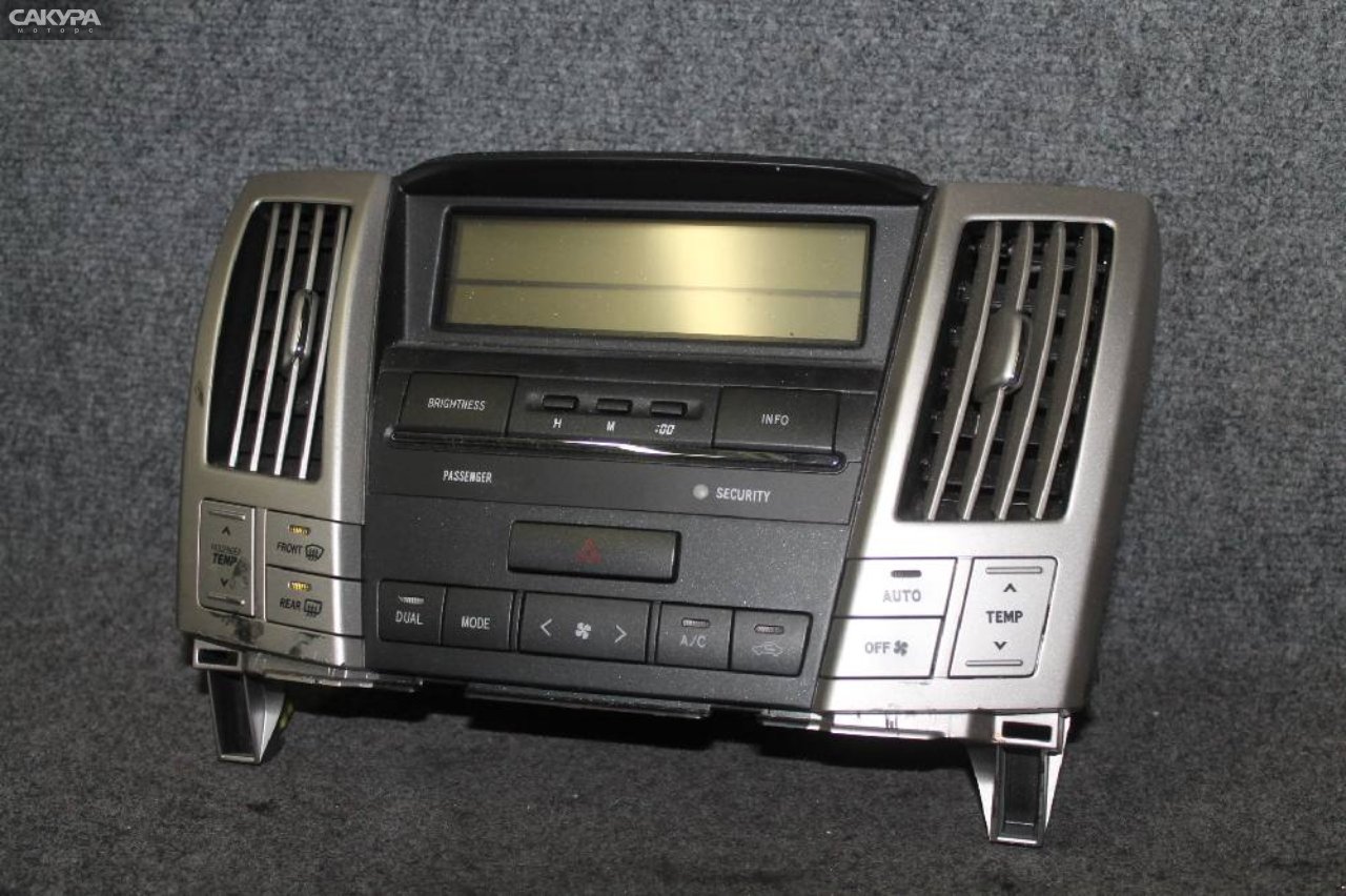 Блок управления климат-контролем Toyota Harrier ACU30W 2AZ-FE: купить в Сакура Красноярск.