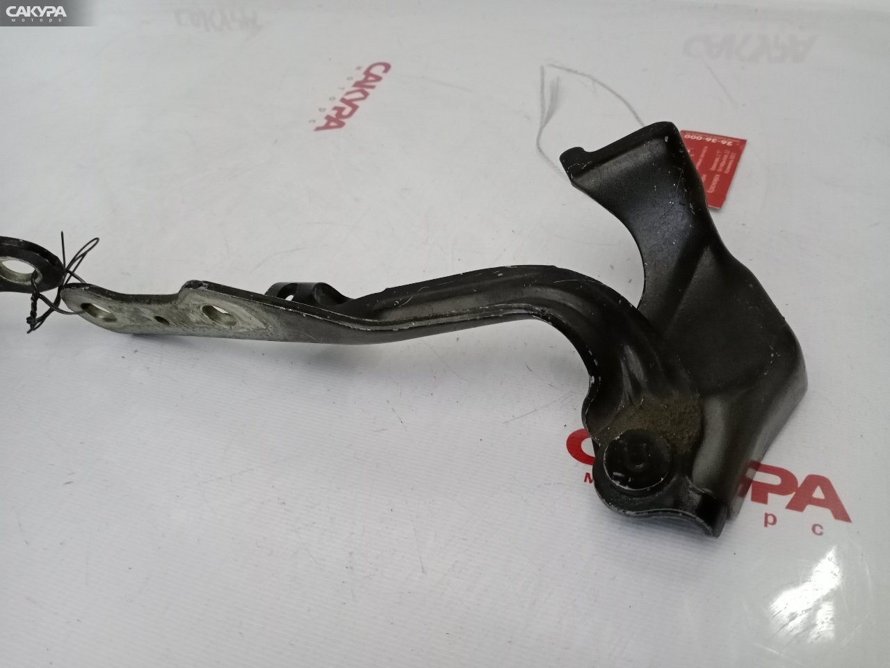 Кронштейн капота левый Toyota Harrier ACU30W 2AZ-FE: купить в Сакура Красноярск.