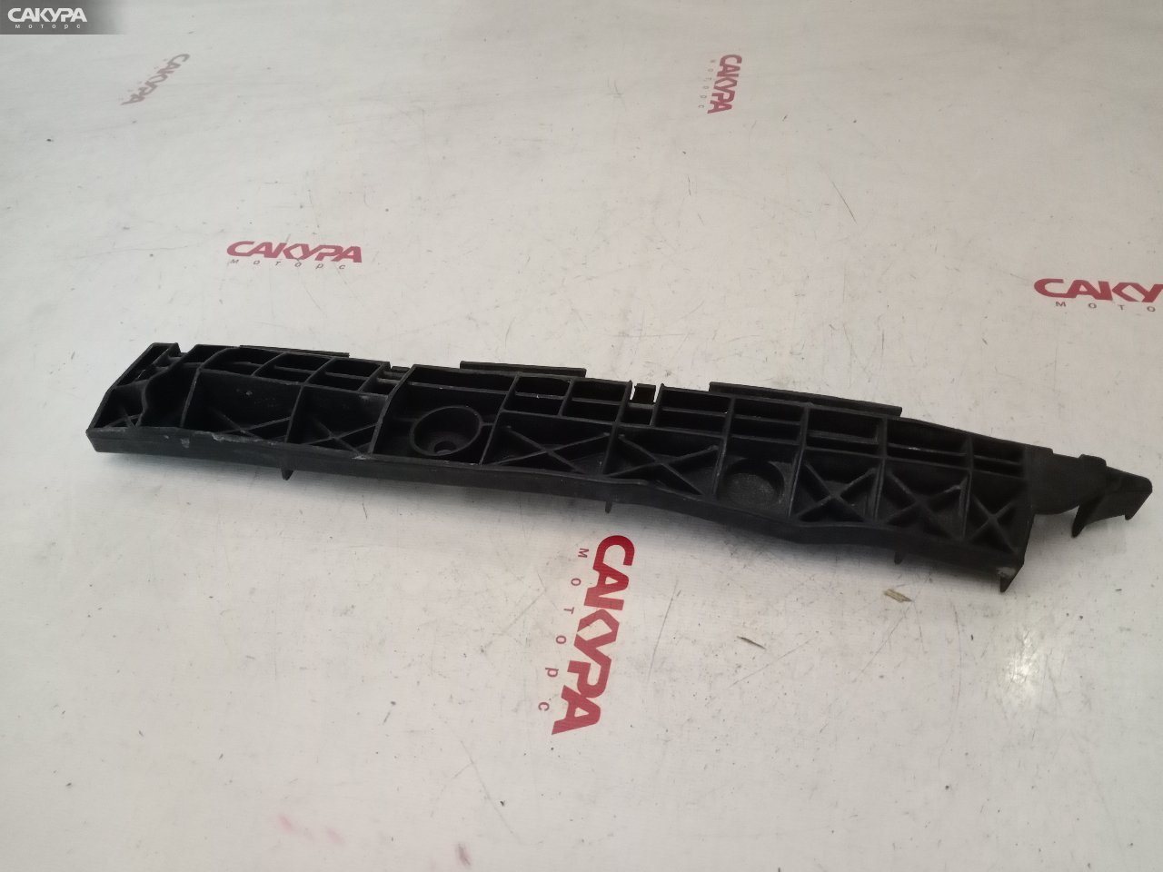 Кронштейн бампера задний правый Toyota Harrier MCU30W 1MZ-FE: купить в Сакура Красноярск.