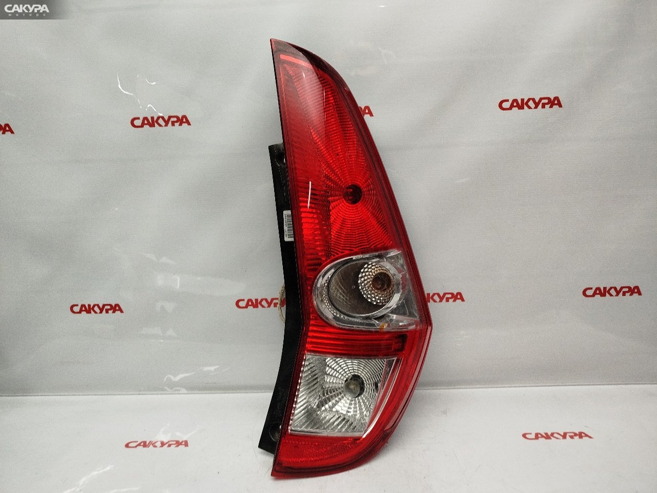Фонарь стоп-сигнала правый Suzuki Splash XB32S TA0528: купить в Сакура Красноярск.
