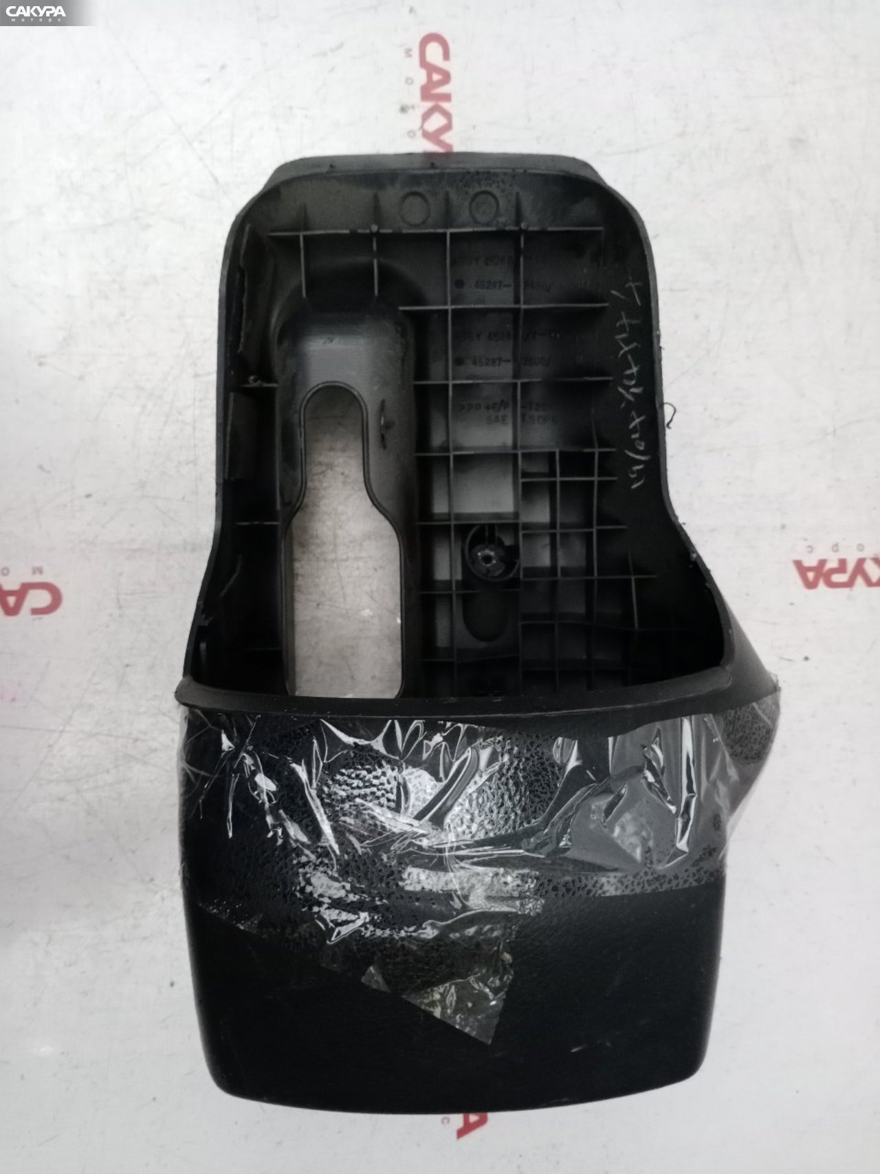 Кожух рулевой колонки Toyota Corolla Fielder NZE121G 1NZ-FE: купить в Сакура Красноярск.