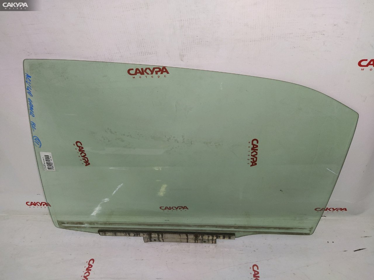 Стекло боковое заднее левое Toyota Camry ACV40 2AZ-FE: купить в Сакура Красноярск.