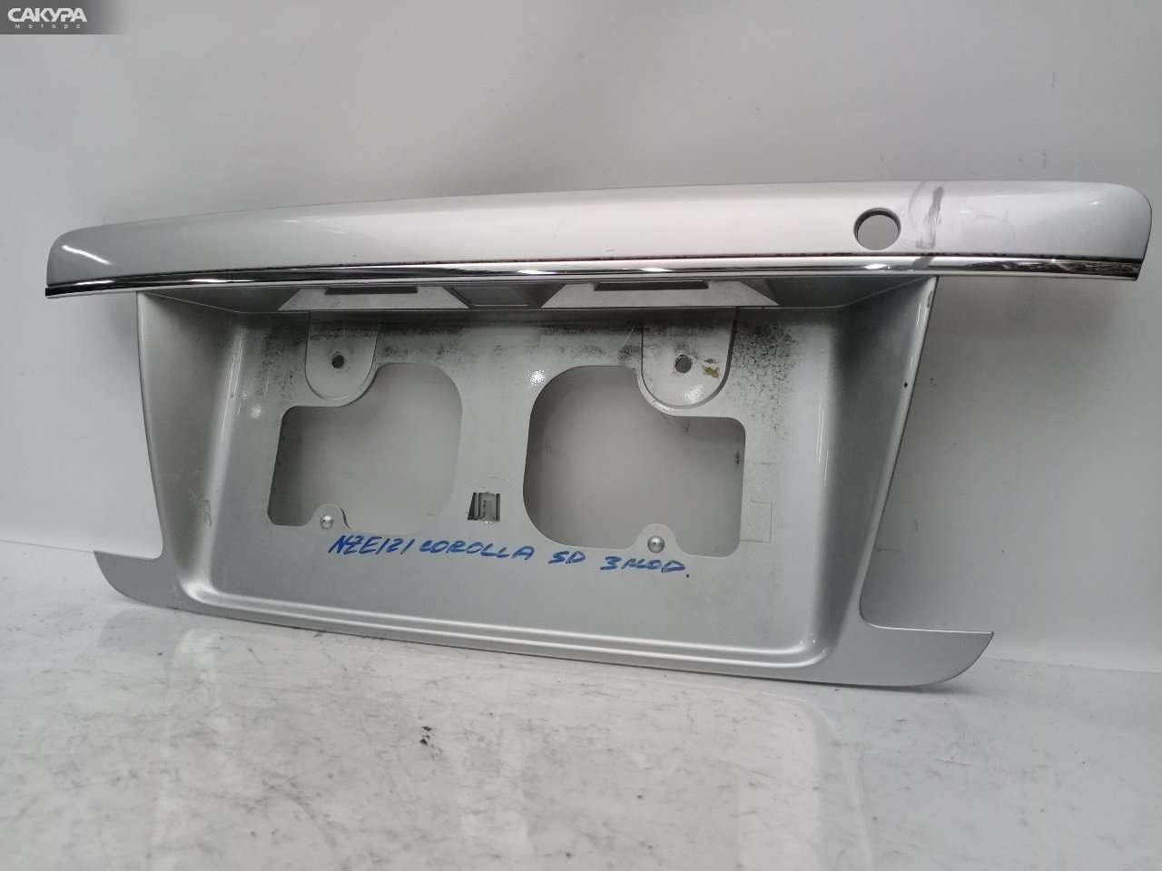 Накладка багажника Toyota Corolla NZE121: купить в Сакура Красноярск.