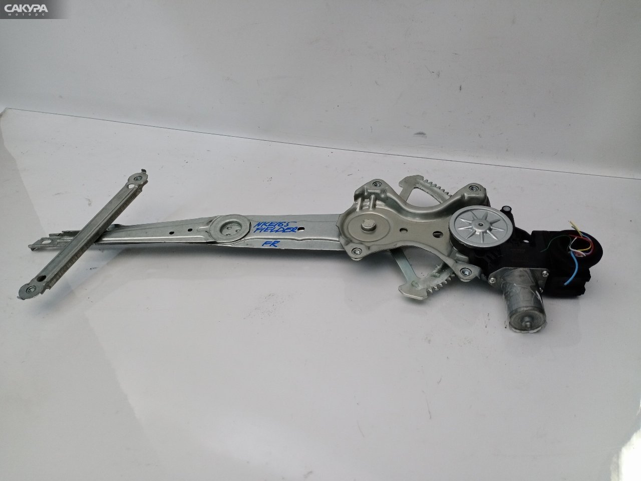 Стеклоподъемник передний правый Toyota Corolla Fielder NKE165G 1NZ-FXE: купить в Сакура Красноярск.