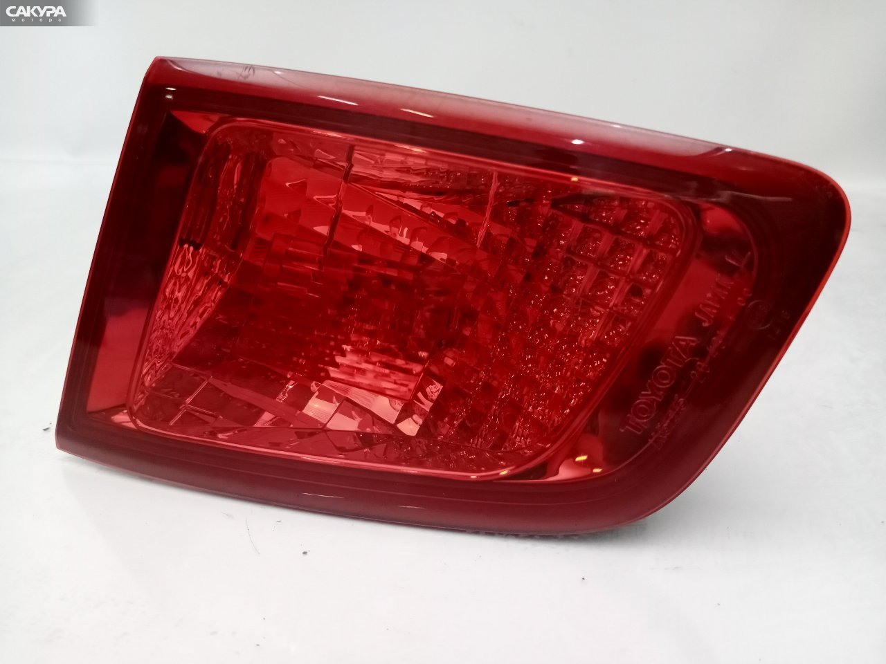Фонарь вставка багажника левый Toyota Premio ZZT240 20-431: купить в Сакура Красноярск.