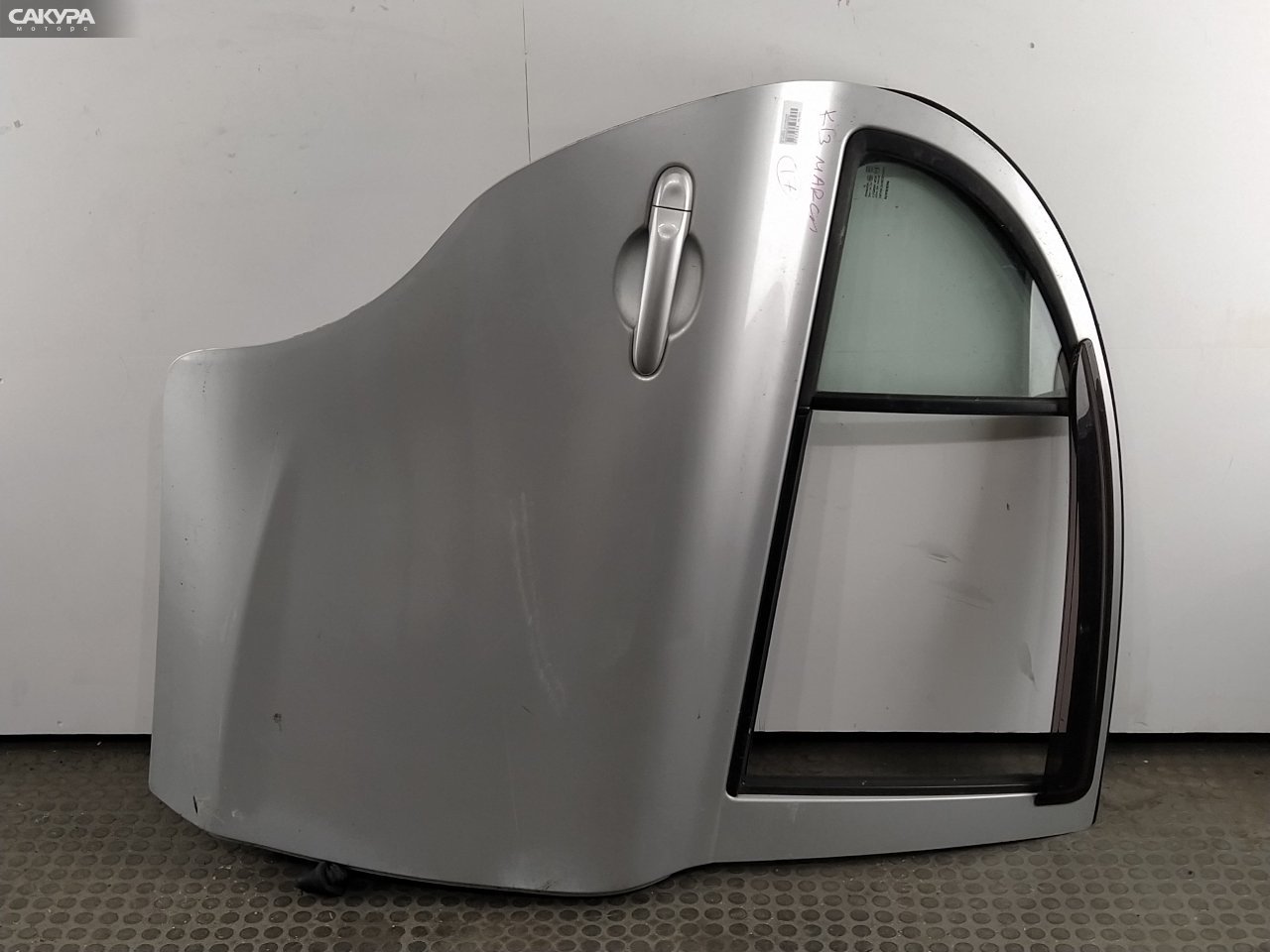 Дверь боковая задняя правая Nissan March K13 HR12DE: купить в Сакура Красноярск.