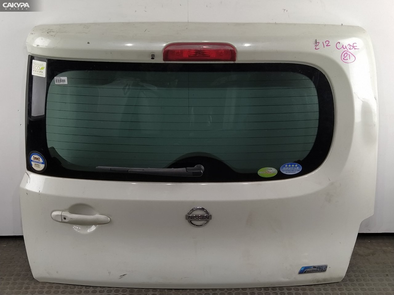 Дверь багажника Nissan Cube Z12 HR15DE: купить в Сакура Красноярск.