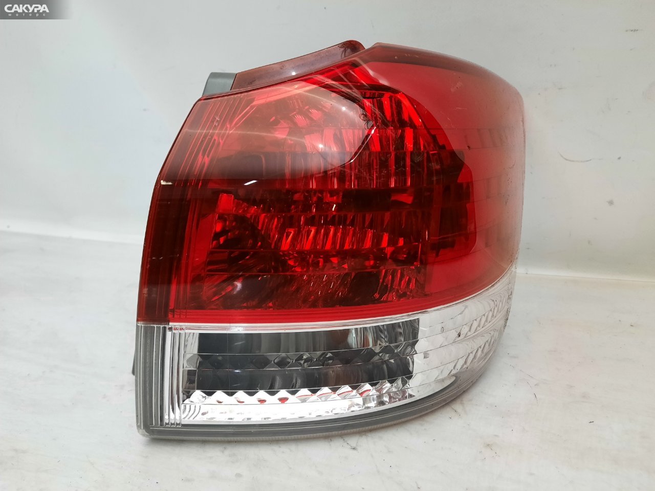 Фонарь стоп-сигнала правый Toyota Wish ZGE20W 68-17: купить в Сакура Красноярск.