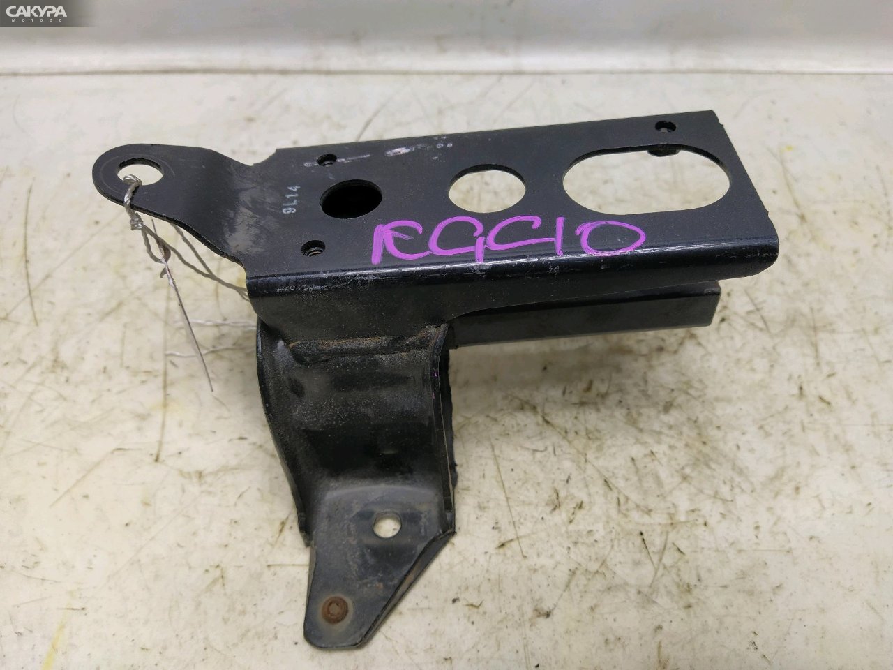 Подушка двигателя левая Toyota Passo KGC10 1KR-FE: купить в Сакура Красноярск.