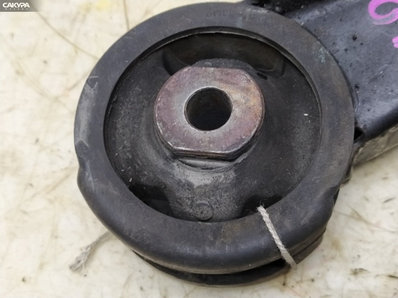 Подушка редуктора задняя Toyota Caldina AZT246W 1AZ-FSE: купить в Сакура Красноярск.