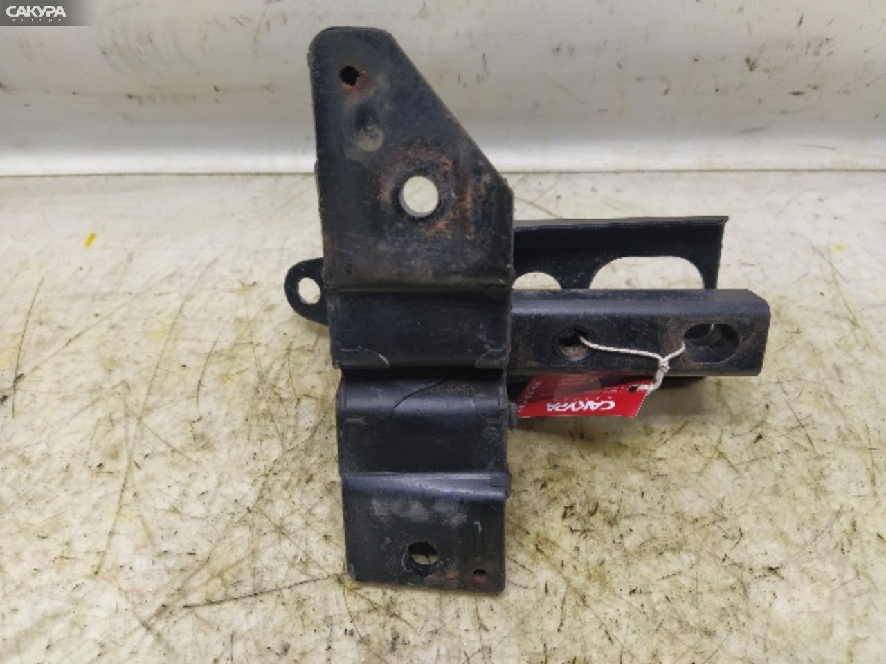 Подушка двигателя левая Toyota Passo KGC10 1KR-FE: купить в Сакура Красноярск.