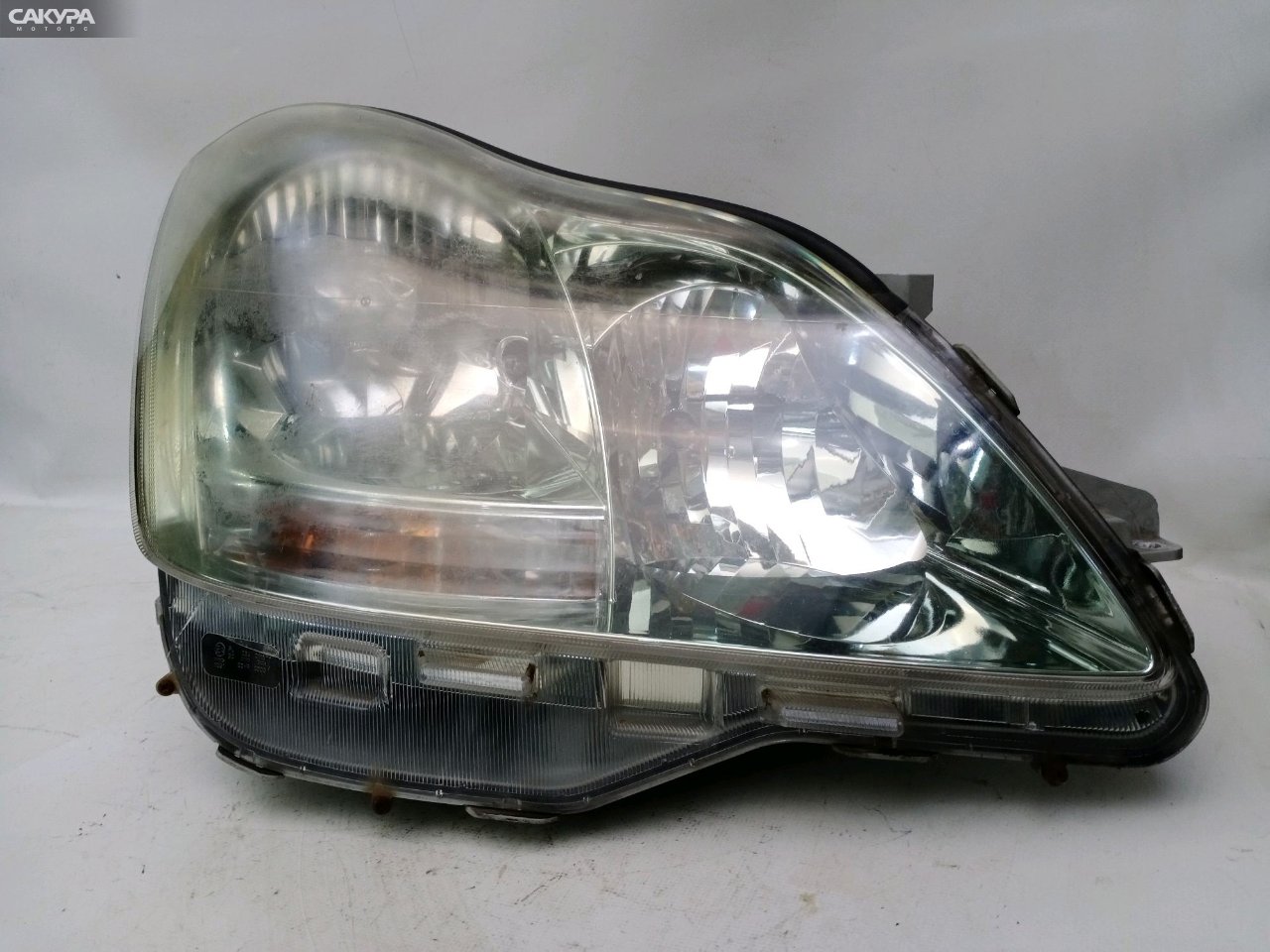 Фара правая Toyota Crown GRS180 4GR-FSE 30-301: купить в Сакура Красноярск.